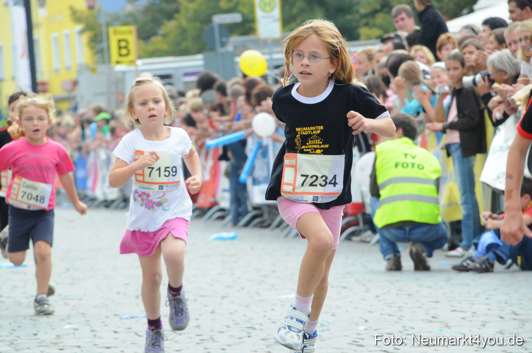 0010 Stadtlauf Neumarkt Bambinilaeufe 200909